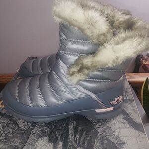 The North Face Gray Winter Boots with Fur Trim
